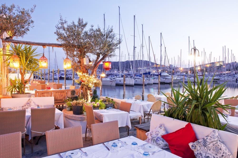Cesme’s Flavors: A Culinary Delight