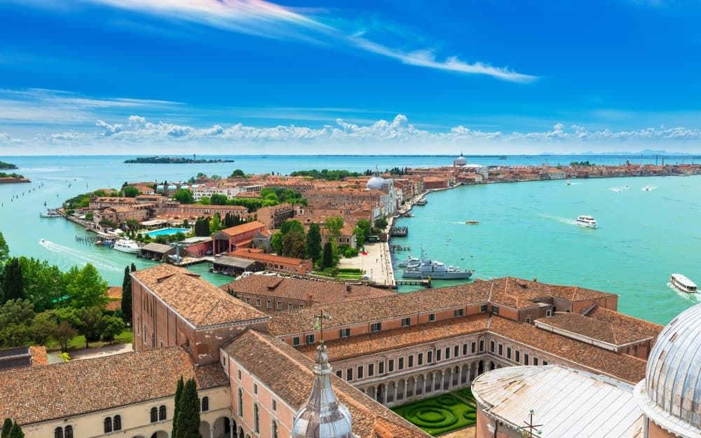 Venice’s Best Hidden Spots for Stunning Views and Photos