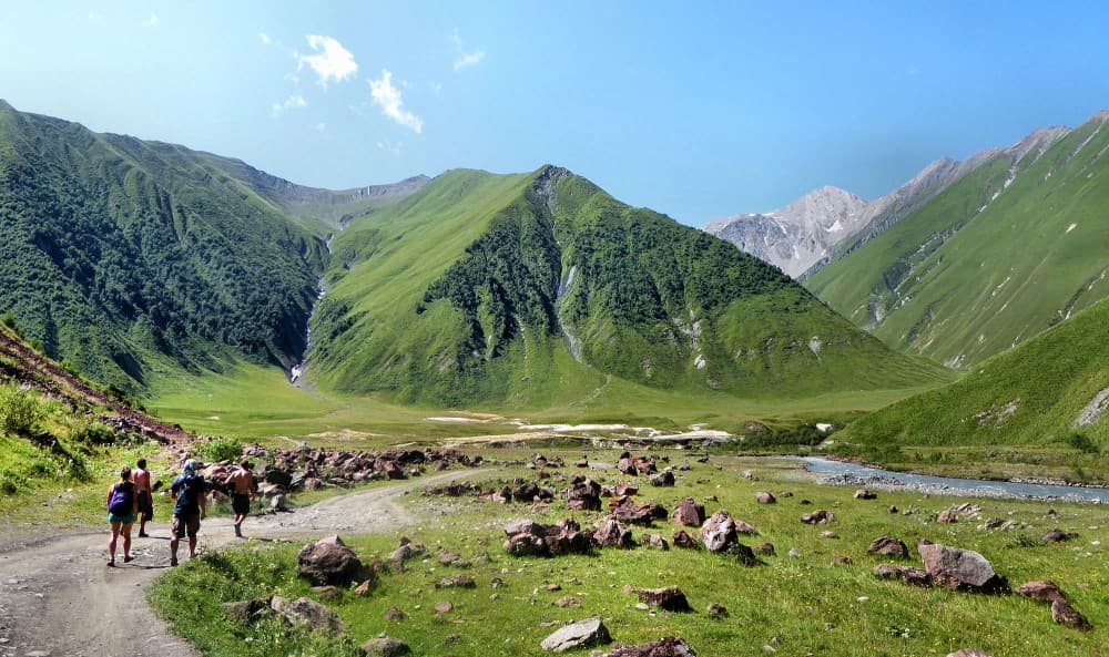 Stepantsminda in One Day: How to Make the Most of Your Trip