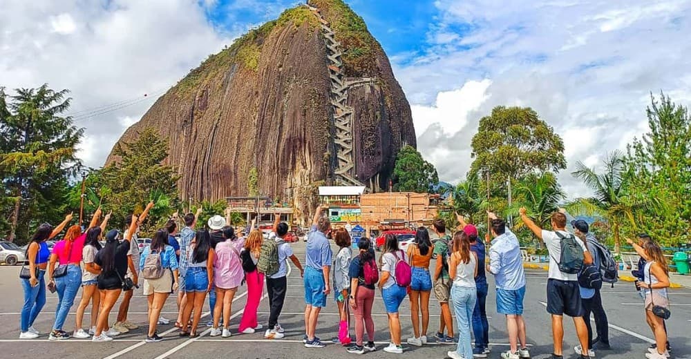 Medellín Unveiled: 5 Experiences You Can’t Miss