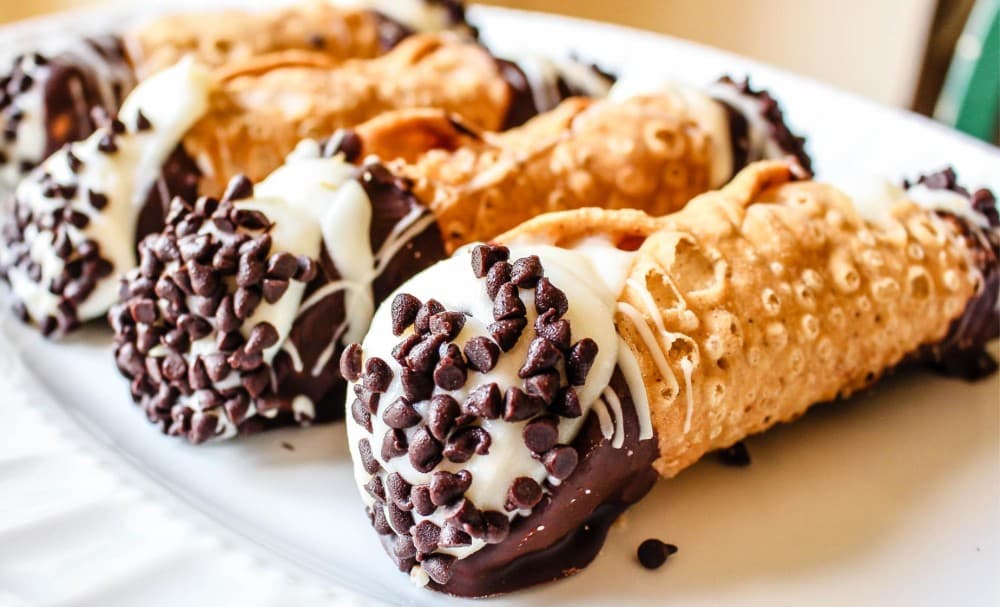 A Food Lover’s Guide to Boston: Must-Try Dishes and Where to Find Them