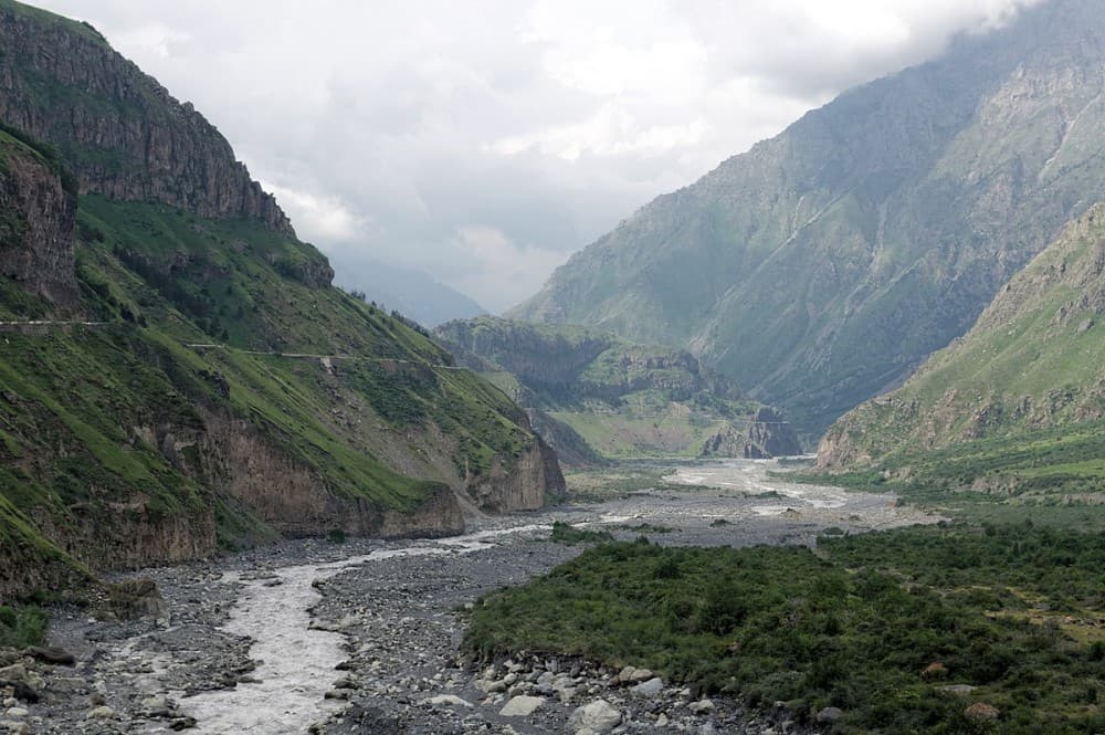 Top Things to Do in Stepantsminda: A Complete Traveler’s Guide