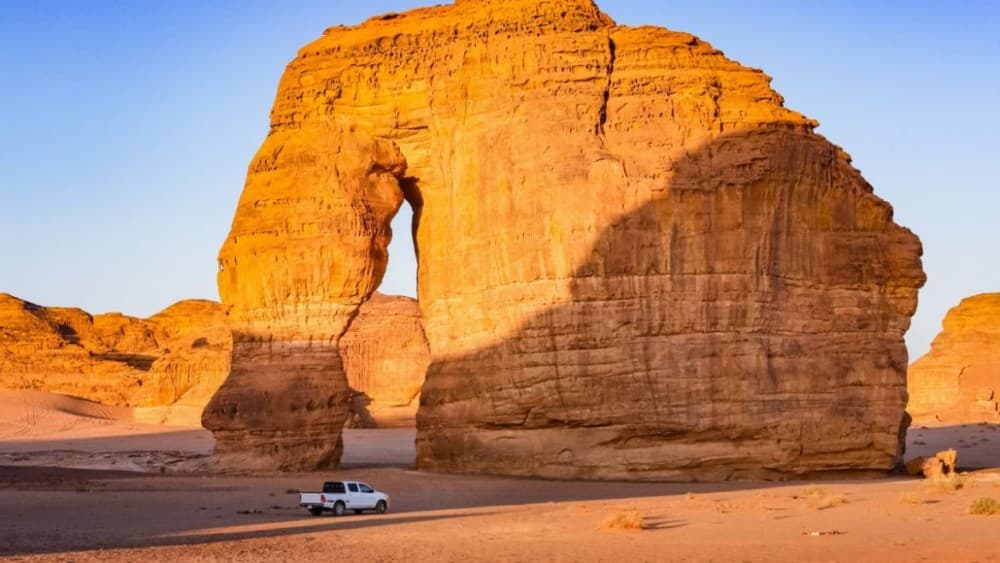 Top 5 Must-See Attractions in AlUla