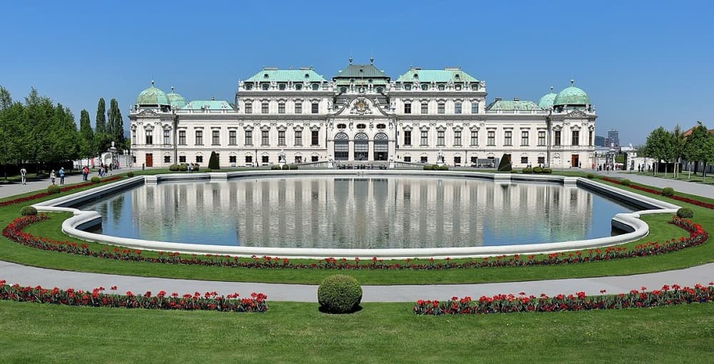  Top 5 Must-See Attractions in Vienna