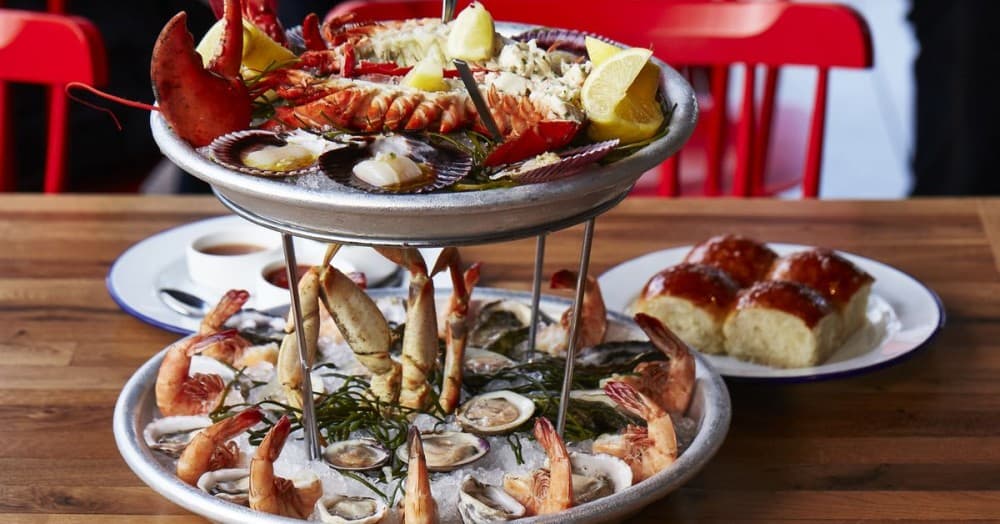 A Food Lover’s Guide to Washington DC: Best Eats and Local Favorites