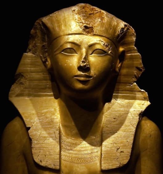 Top 10 Must-See Attractions in Luxor