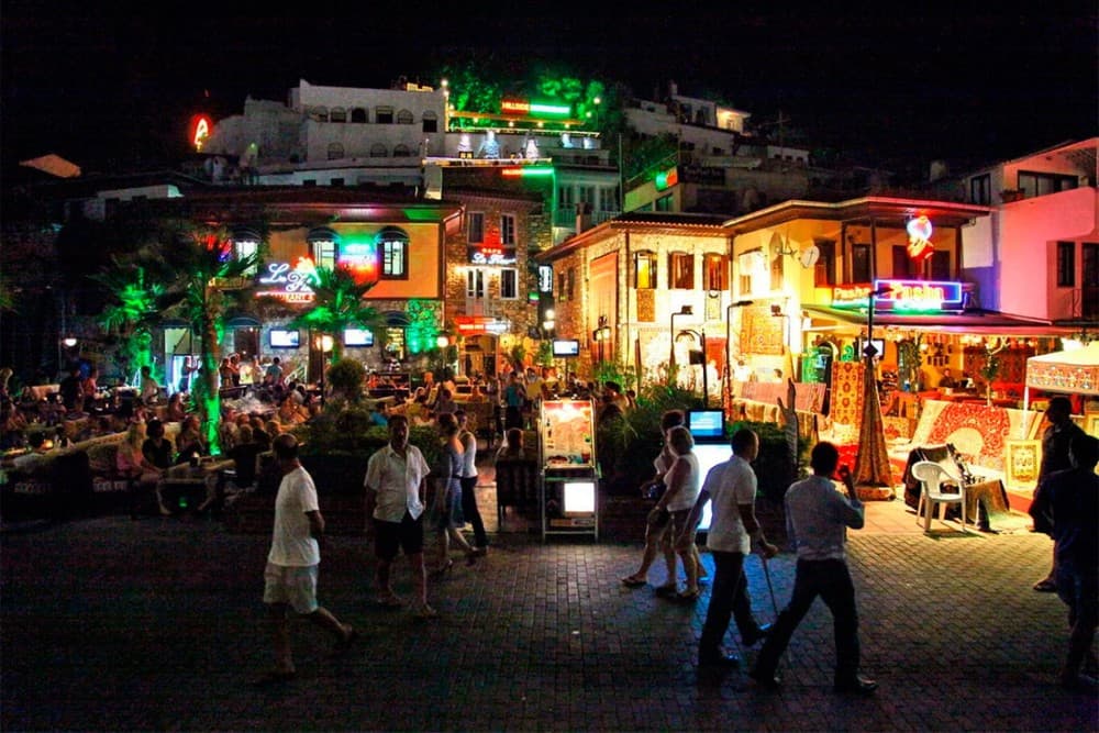 Kuşadası Uncovered: A Guide to Turkey’s Seaside Paradise