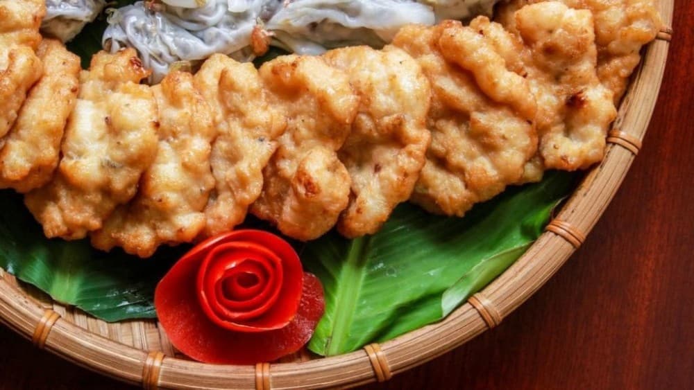 The Ultimate Ha Long Bay Food Guide: What to Eat and Where