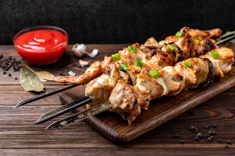 A Food Lover’s Guide to Stepantsminda: Best Local Dishes to Try