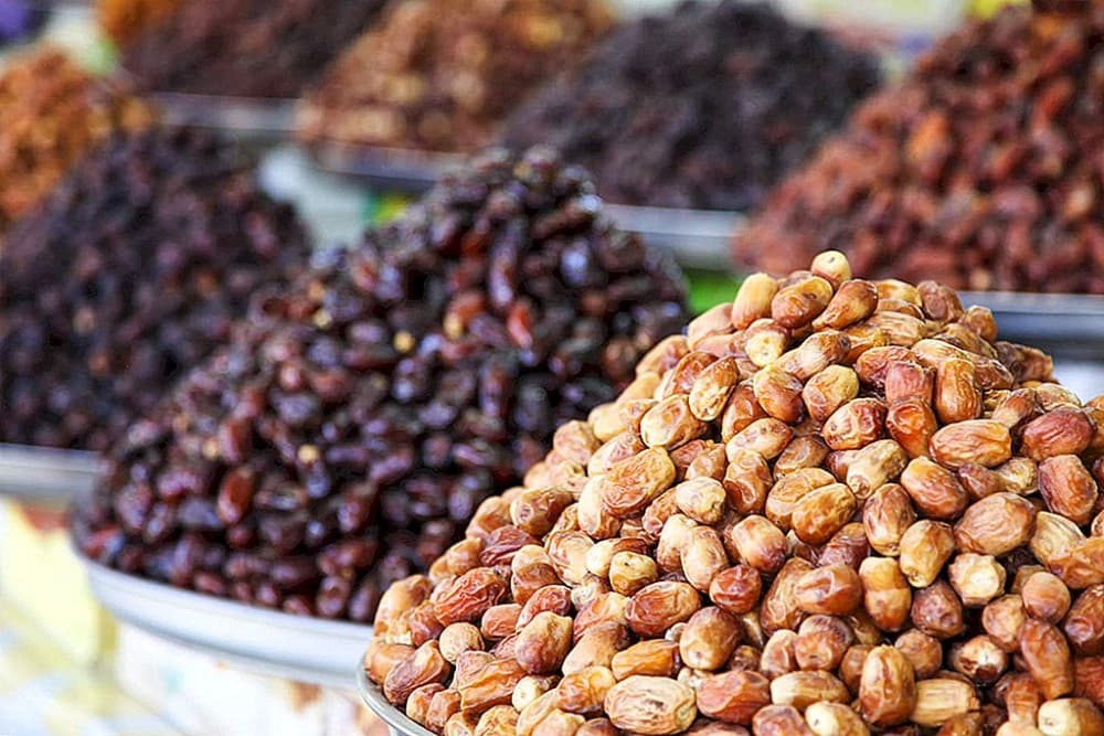 Shopping in Medina: Where to Find Unique Souvenirs and Local Crafts