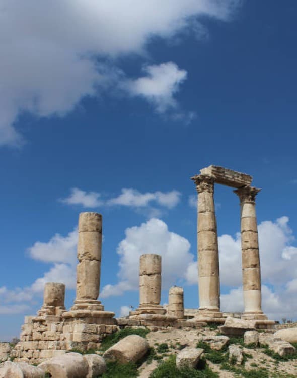 Explore Amman: A Gateway to Jordan's History, Adventure, and Relaxation
