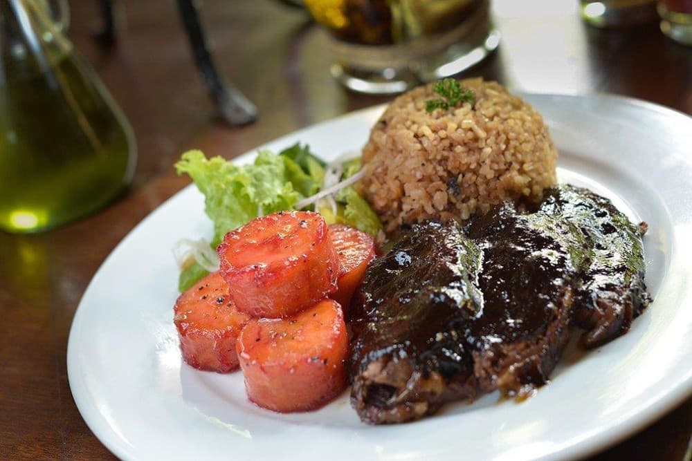 A Food Lover’s Guide to Cartagena: Savor the Flavors of the Caribbean