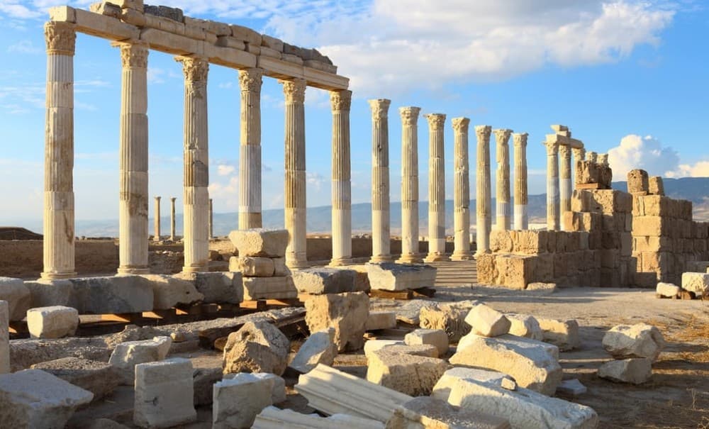 Pamukkale and Beyond: Exploring Nearby Attractions and Hidden Gems