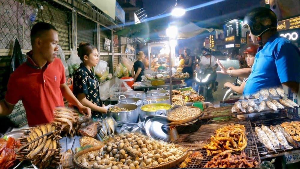 A Food Lover’s Guide to Phnom Penh: Best Places to Eat and Drink