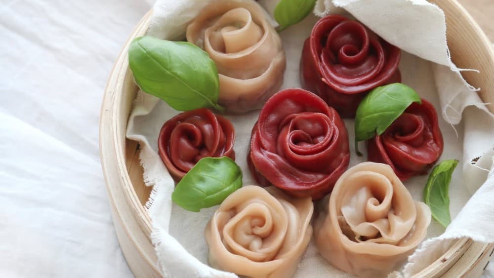 A Food Lover’s Guide to Hoi An: Best Dishes & Where to Eat