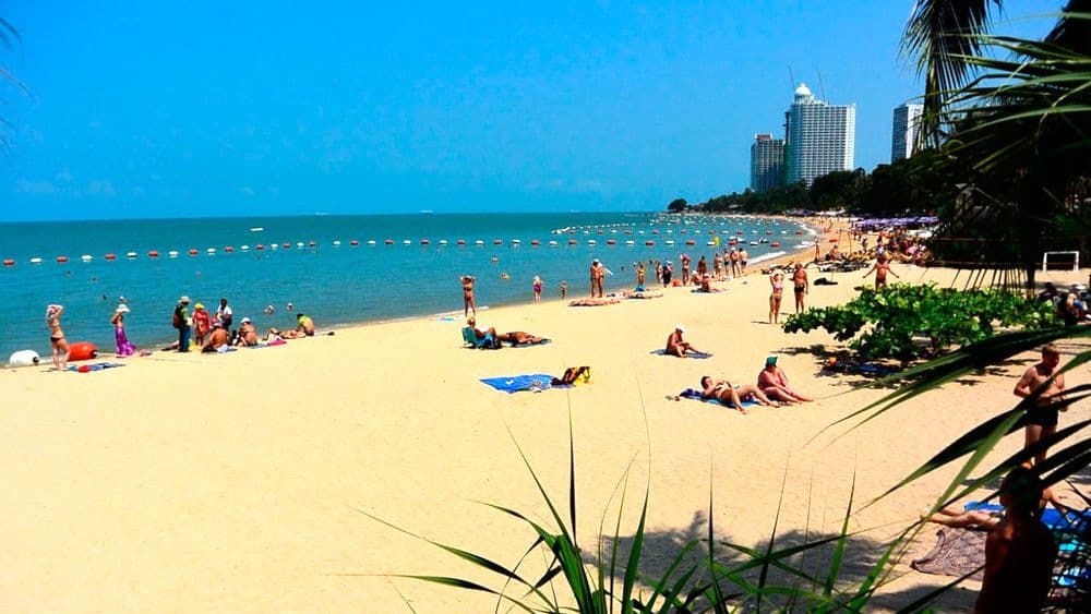Exploring Pattaya’s Best Beaches and Waterfront Attractions