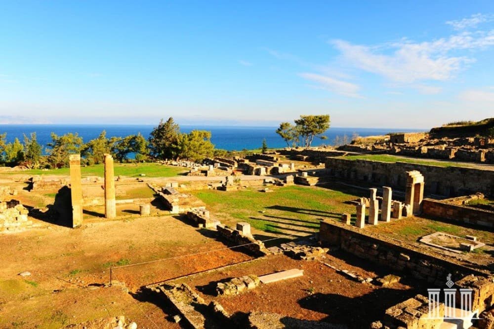 Rhodes for History Buffs: Ancient Sites and Legends