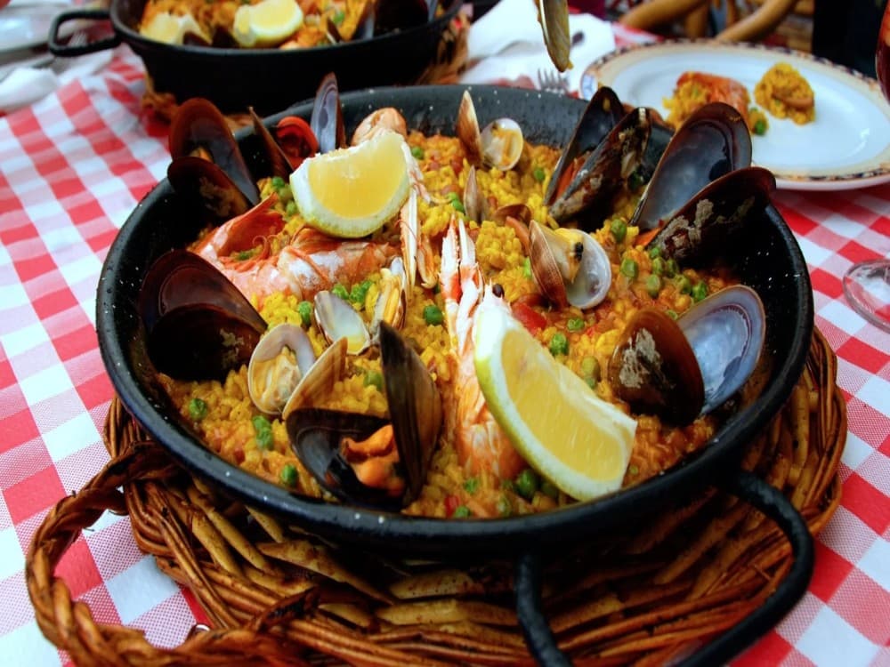 Barselona: A Food Lover's Guide to Barcelona: What to Eat and Where | ®ExcursionMania