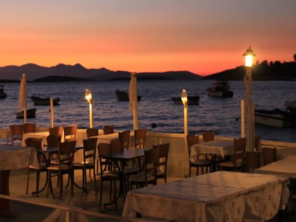 Cesme: Cesme’s Flavors: A Culinary Delight | ®ExcursionMania