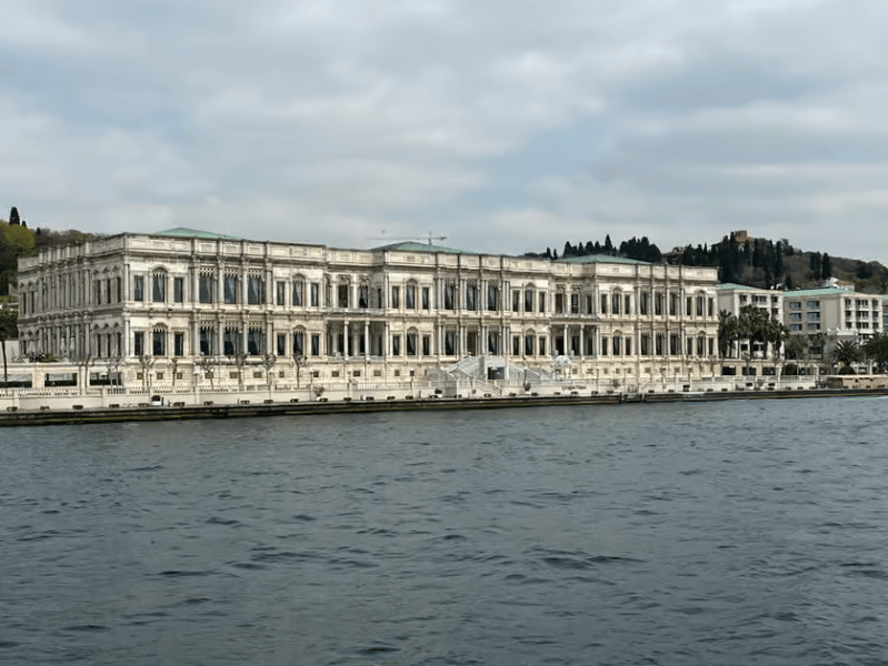 Istanbul: Bosphorus Sightseeing Cruise with Sunset Option | ®ExcursionMania