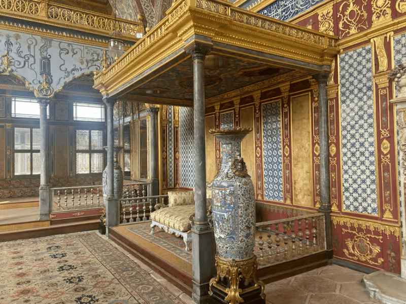 Istanbul: Topkapi and Harem Tour with Skip-the-Line Ticket | ®ExcursionMania