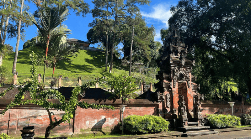 Tirta Empul: Temple Tour with Optional Spiritual Cleansing | ®ExcursionMania - Image 2