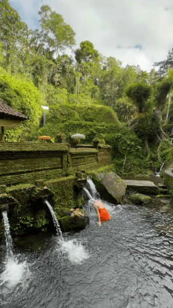 Tirta Empul: Temple Tour with Optional Spiritual Cleansing | ®ExcursionMania