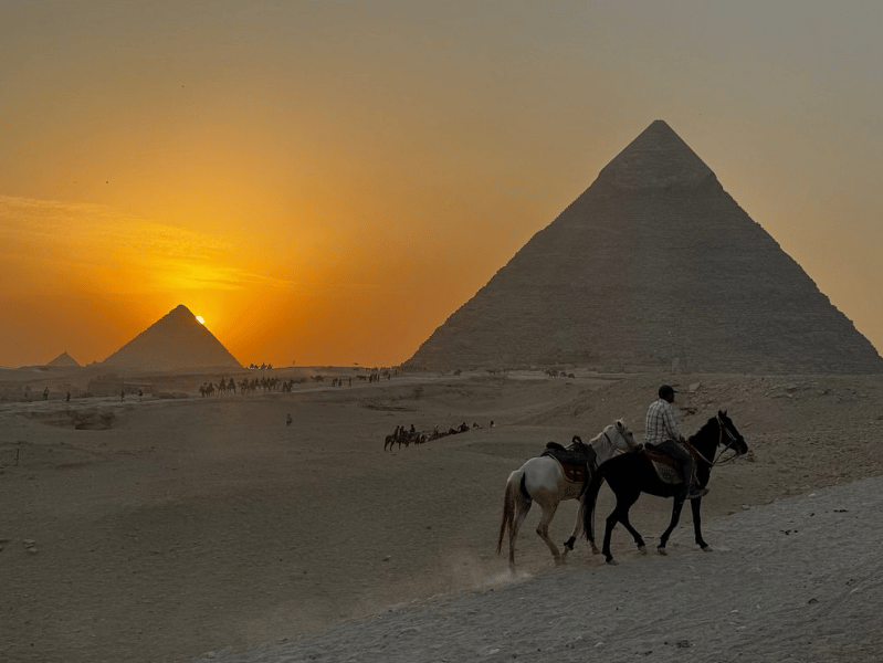 Hurghada to Cairo: Full-Day Tour One Way Bus & Flight Return | ®ExcursionMania