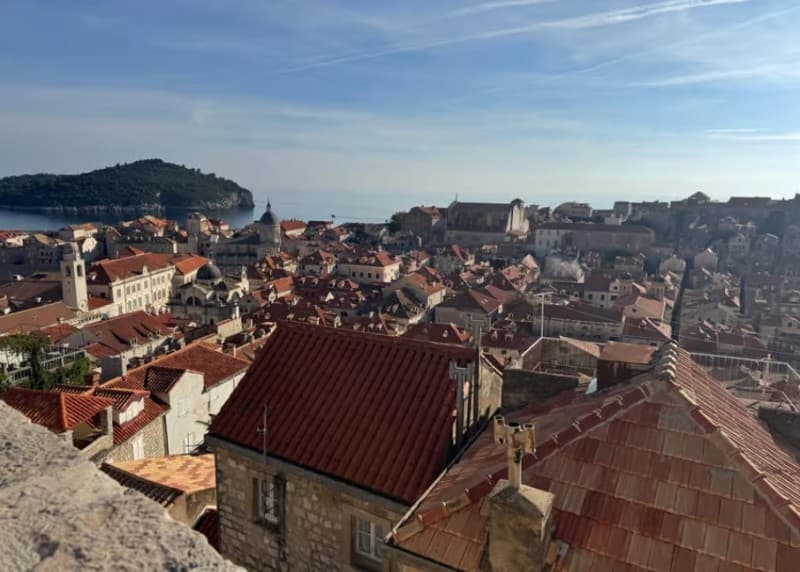 Dubrovnik: Old Town City Walls Guided Tour  Adriatic Views | ®ExcursionMania