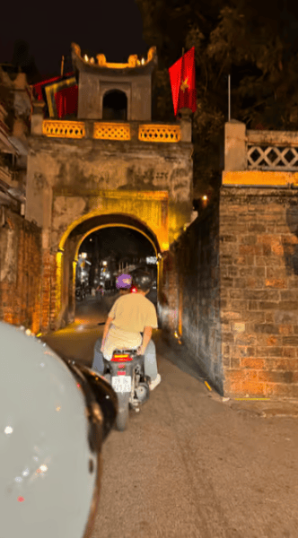 Hanoi: City Sightseeing Motorbike Tour | ®ExcursionMania - Image 4