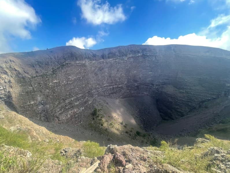 From Sorrento: Pompeii and Vesuvius Guided Tour with Lunch | ®ExcursionMania