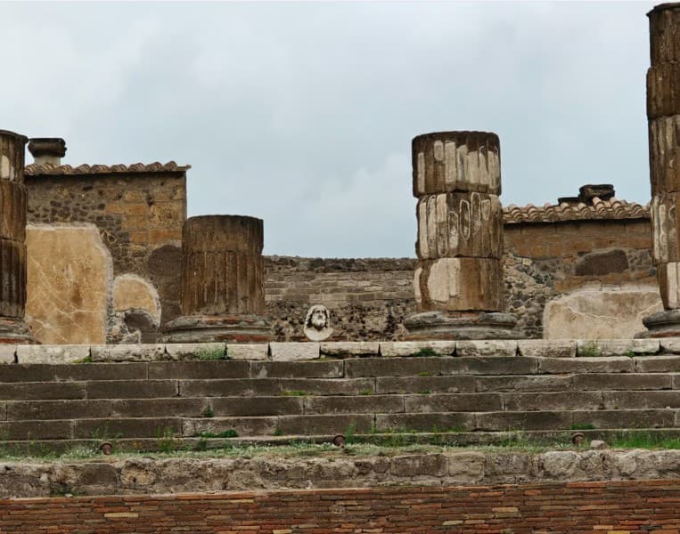 From Sorrento: Pompeii and Vesuvius Guided Tour with Lunch | ®ExcursionMania