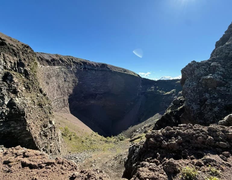From Sorrento: Pompeii and Vesuvius Guided Tour with Lunch | ®ExcursionMania - Image 2