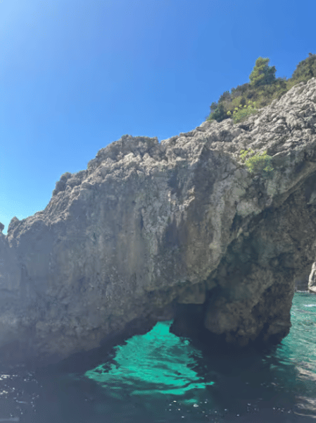 Capri: Island and Grottos Boat Cruise with Snacks and Drinks | ®ExcursionMania