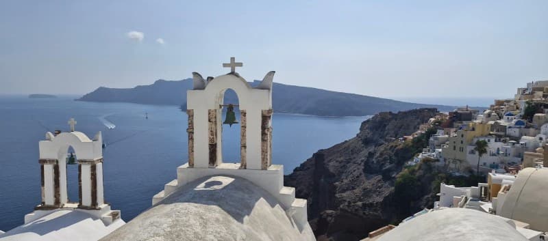 Santorini: Private Day Tour with Guide | ®ExcursionMania - Image 1