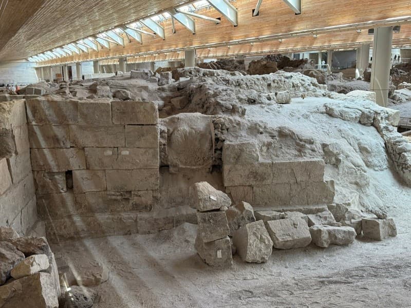 Santorini: Half-Day Customizable Private Island Guided Tour | ®ExcursionMania