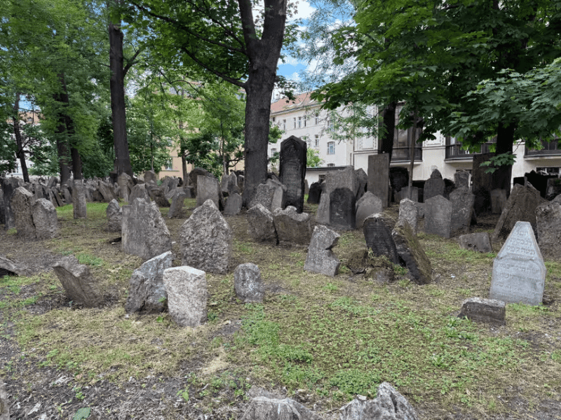 Prague: Old Town and Jewish Quarter Guided Walking Tour | ®ExcursionMania