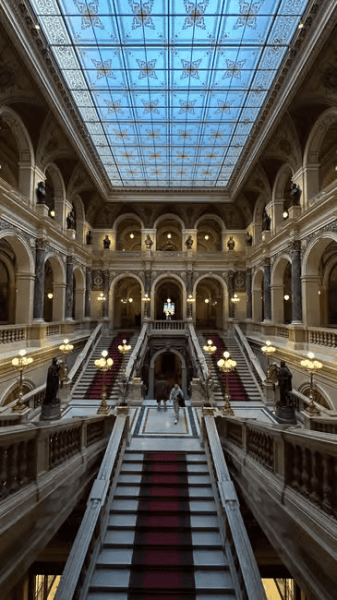 Prague: Castle, National Museum & Town Hall Tickets & Audio | ®ExcursionMania - Image 1