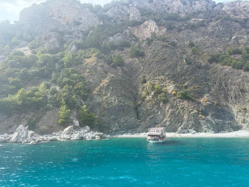 Marmaris: Boat Trip with Unlimited Drinks and BBQ Lunch | ®ExcursionMania