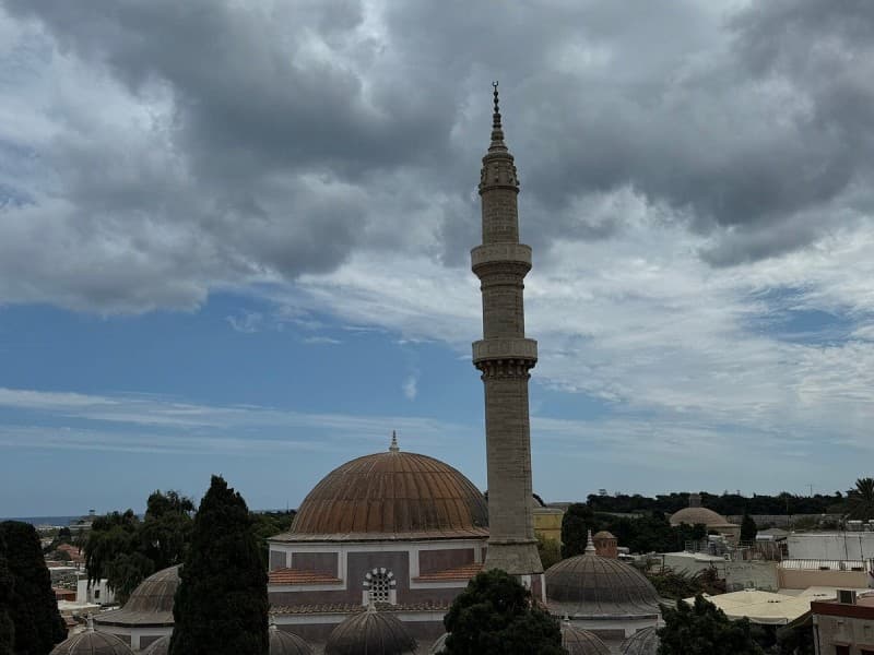 Marmaris Rhodes Ferry Ticket With Hotel Transfer | ®ExcursionMania