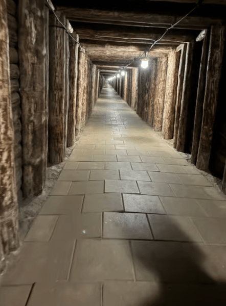Krakow: UNESCO Underground Boat Expedition & Salt Mine Tour | ®ExcursionMania