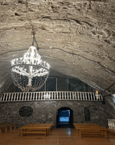 Krakow: UNESCO Underground Boat Expedition & Salt Mine Tour | ®ExcursionMania