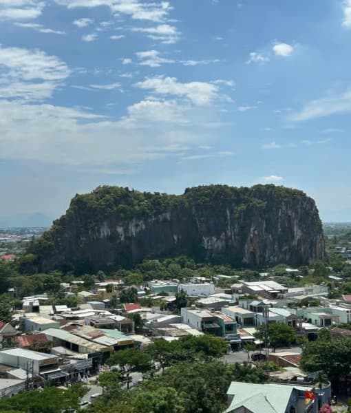 Hue to Hoi An by bus: Hai Van Pass, Lang Co, Marble mountain | ®ExcursionMania