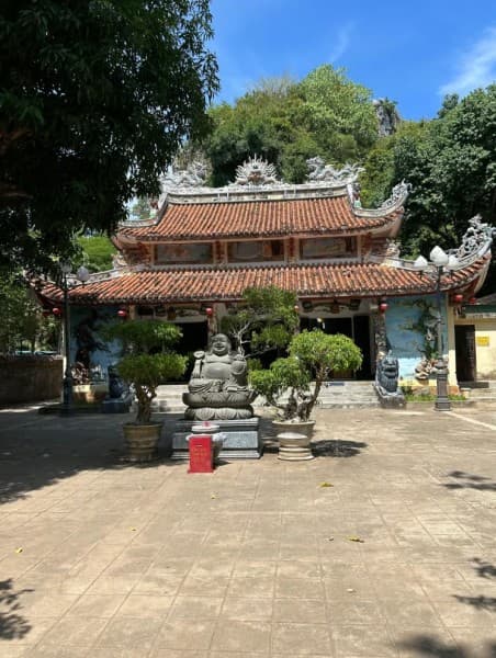 Hue to Hoi An by bus: Hai Van Pass, Lang Co, Marble mountain | ®ExcursionMania