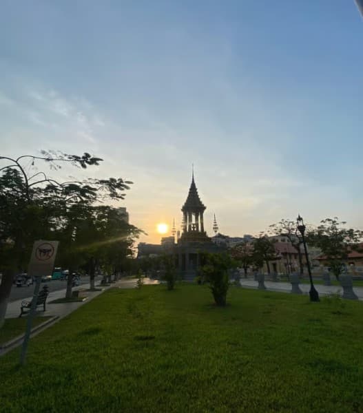 Phnom Penh: 9 Exciting Spots Evening Tuk-Tuk Tour | ®ExcursionMania - Image 4