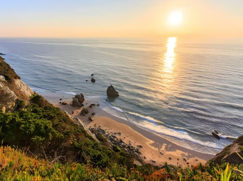 Lisbon Coast Tour: Paradise Beaches & Famous Beach Bars | ®ExcursionMania - Image 4