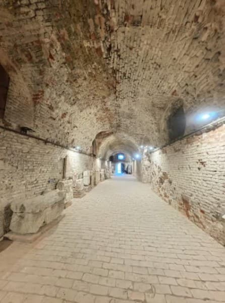 Belgrade: Underground Tour with Riverside Sparkling Wine | ®ExcursionMania - Image 2