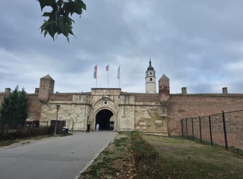 Belgrade: Underground Tour with Riverside Sparkling Wine | ®ExcursionMania