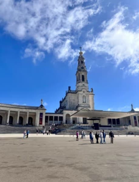 From Lisbon: Fatima, Batalha, Nazare, Obidos - Small Group | ®ExcursionMania