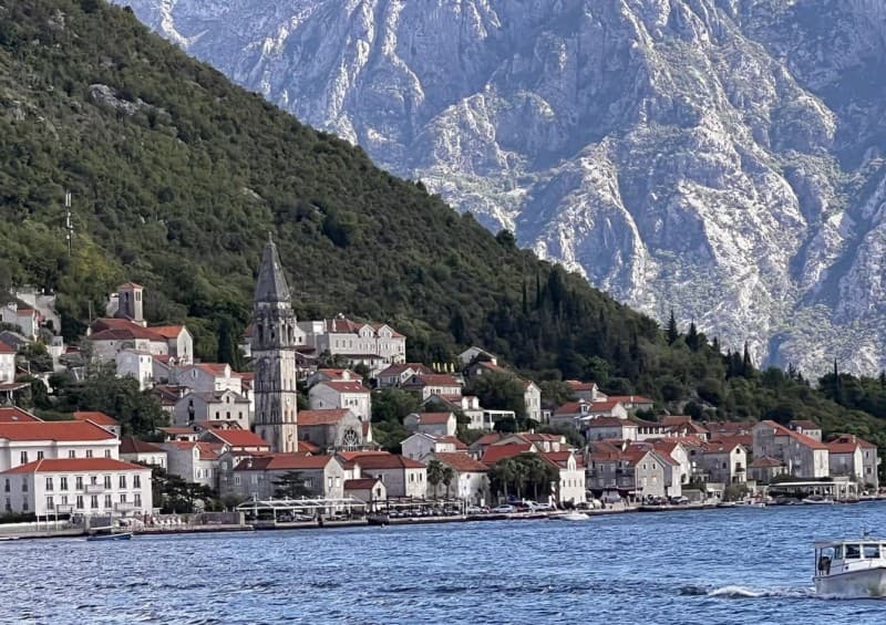 From Dubrovnik: Montenegro Day Trip with Boat Cruise | ®ExcursionMania - Image 2